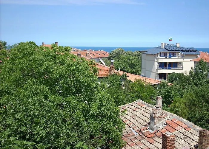 Ξενοδοχείο The Colourful Mansion 2*
