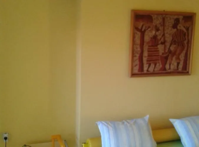 Ξενοδοχείο The Colourful Mansion 2*