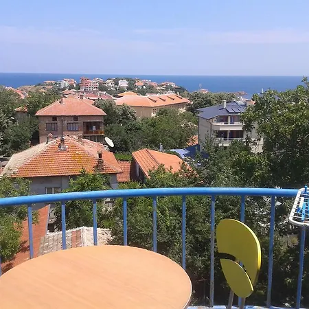 семеен шарената къща
