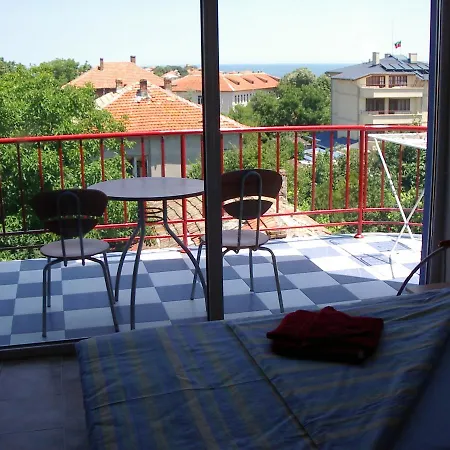 The Colourful Mansion מלון 2*
