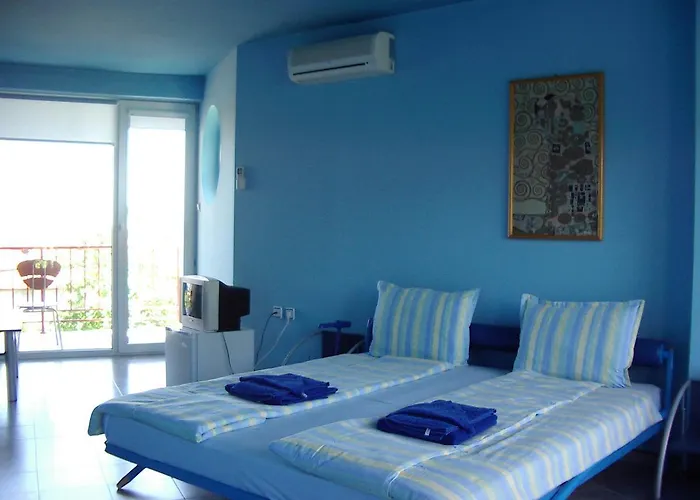 The Colourful Mansion Hotel 2*